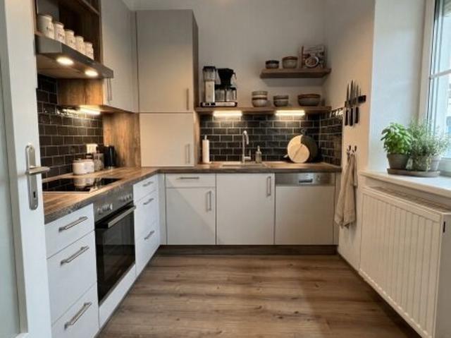 AB SOFORT! Sanierte 3 Zimmerwohnung mit rd. 83 m² in hervorragender Zentrumslage von Wels! Perfekte Anbindung, Infrastruktur und Erreichbarkeit! Parkplatz und Kellerabteil vorhanden!