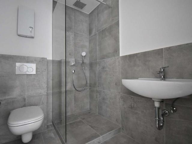 Ab sofort! Sanierte 2 Zimmer Whg mit Balkon in Heiligenhaus