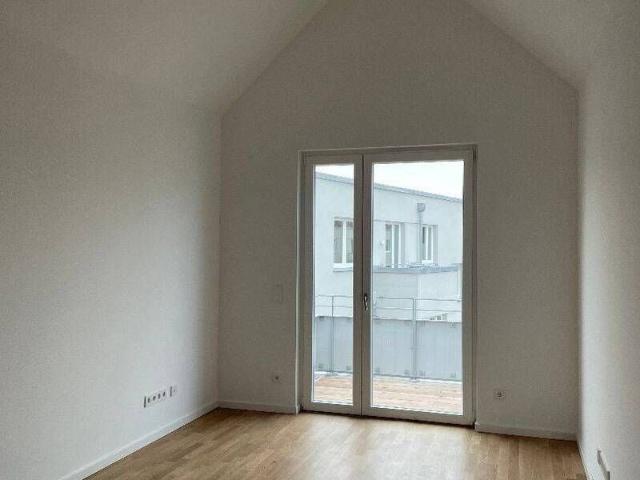 Ab sofort! Tolle 3 Zimmer Wohnung mit schönem Wohnbereich, Balkon & moderner Ausstattung im Three Berlin!