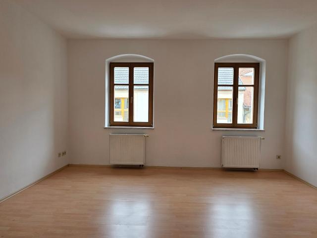 Ab sofort verfügbar! Gepflegte 3 Raum Etagenwohnung mit Balkon im Görlitzer Stadtzentrum!