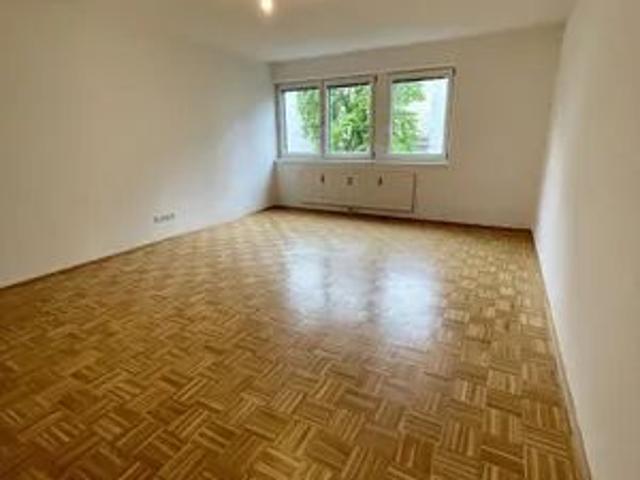 AB SOFORT VERFÜGBAR Parkblick! Helle Wohnung nahe U2/U4 Schottenring und U2 Taborstraße