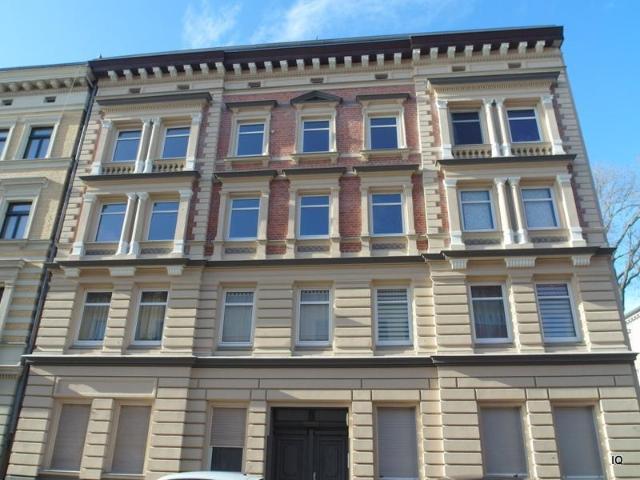 Ab sofort zu haben: Gemütliche 1 Zimmer Wohnung mit Balkon Hofseite, sep. Küche und Badewanne