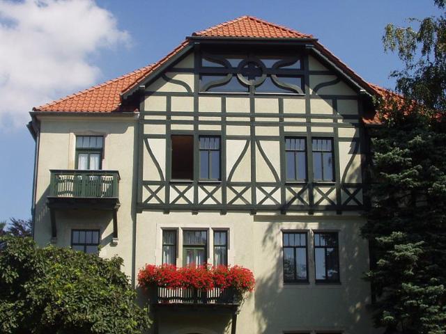 Ab sofort zu haben: Gemütliche Singlewohnung mit Essküche, Schlafecke, Laminatboden & Bad mit Dusche