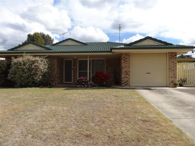 About 40 Caribou Drive, BRASSALL QLD 4305