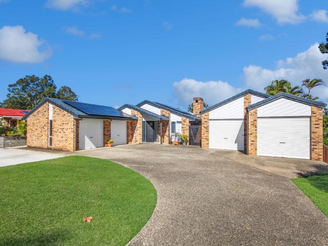 About 47 Bundoora Drive, Karana Downs QLD 4306
