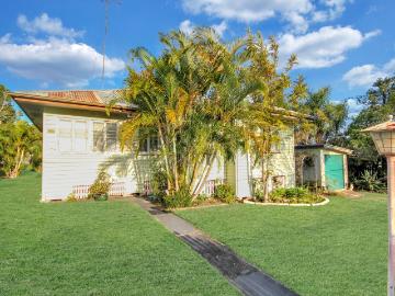 About 1 Gardiner Street, Brassall QLD 4305