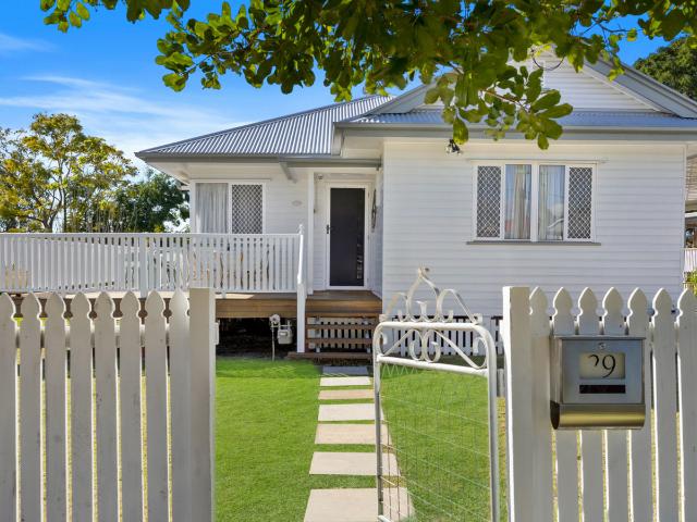 About 29 Ernest Street, Leichhardt QLD 4305
