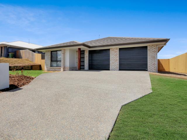 About 2 / 5 Bulloo Crescent, Brassall QLD 4305