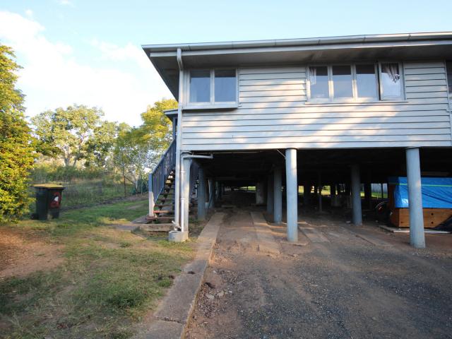 About 2 / 9 Moggill Ferry Road, RIVERVIEW QLD 4303