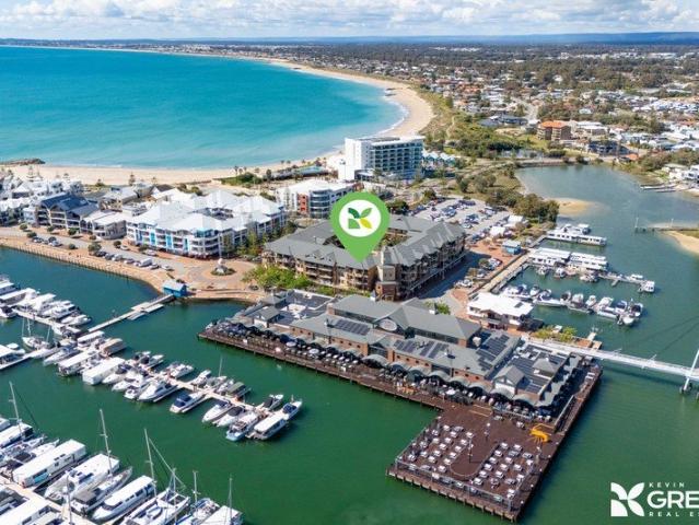 Above It All Penthouse Living At Dolphin Quay