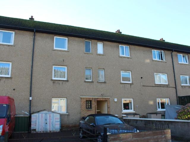 Aboyne Avenue, Dundee DD4, 2 bed flat to rent, £825 pcm | PrimeLocation