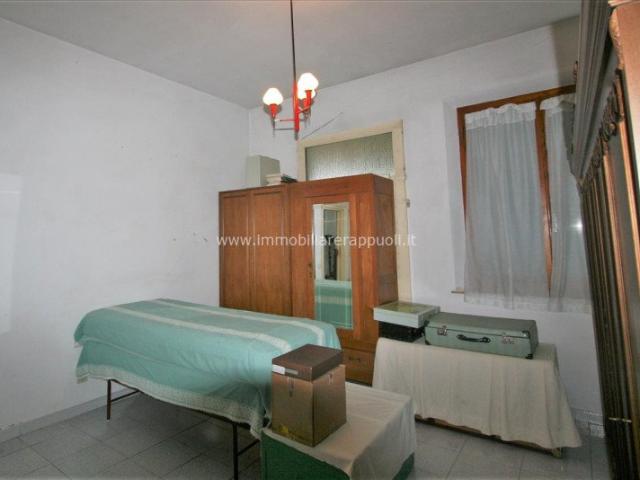 Abbadia di Montepulciano vendesi casa singola composta al pi. 252m² Abbadia