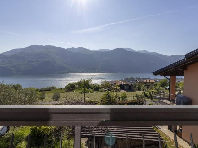 Abbadia Lariana quadrilocale 120mq