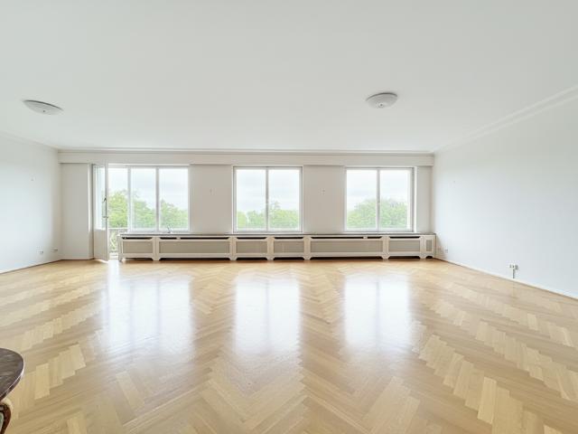 Abbaye de la Cambre: Beautiful 2 bdr apt terrace, garage