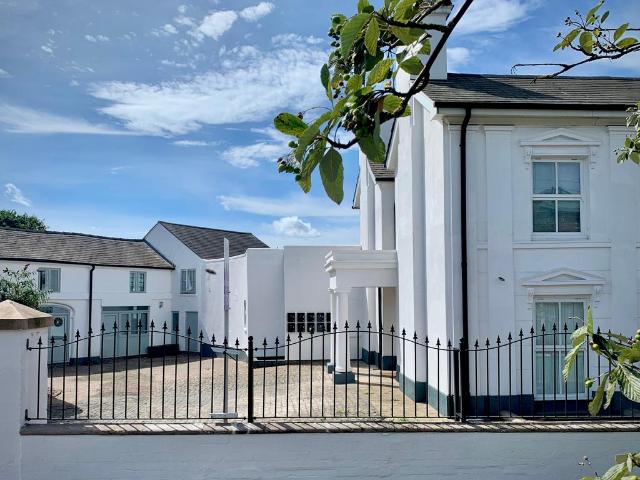 Abberley House, Dudley, DY1 Studio to rent £750 pcm £173 pw