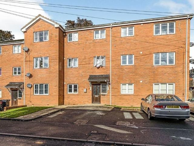 Abberley Street, Dudley DY2 Studio to rent £800 pcm £185 pw