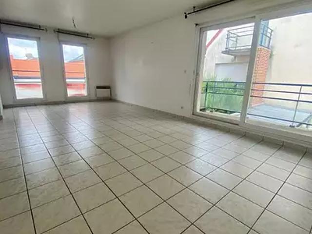 Abbeville 80100 Location appartement 3 pièces t3 cave balcon