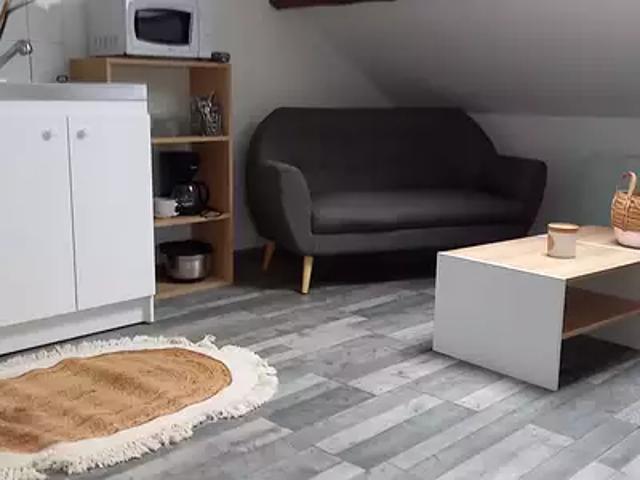 Abbeville 80100 Location appartement 2 pièces t2 au dernier étage