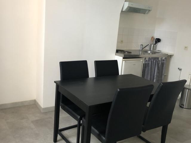 ABBEVILLE: BEL APPARTEMENT T1 BIS de 29.75 m2