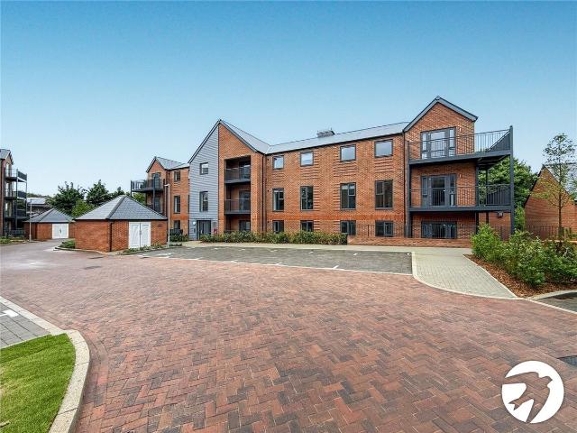 Abbey Wood Road, Kings Hill, West Malling, Kent ME19, 1 bed flat to rent, £1,300 pcm | PrimeLocation