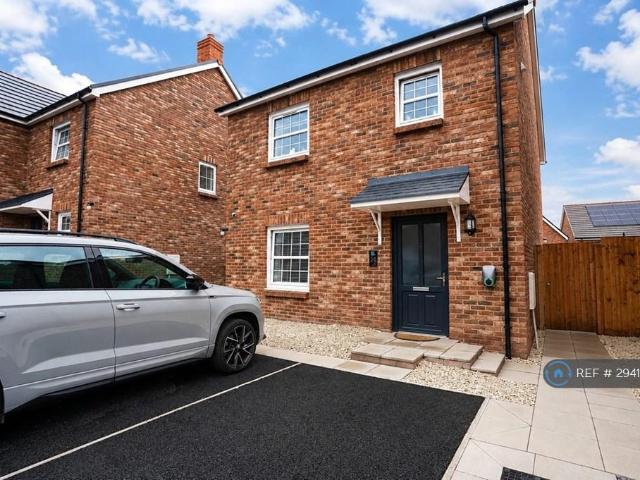 Abbey Woods, Cwmbran, NP44 3 bed detached house to rent £1,400 pcm £323 pw
