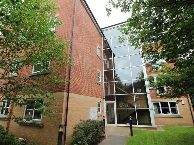 Abbey Court, Abbey Court, Leeds, LS5 2 bed apartment to rent £995 pcm £230 pw