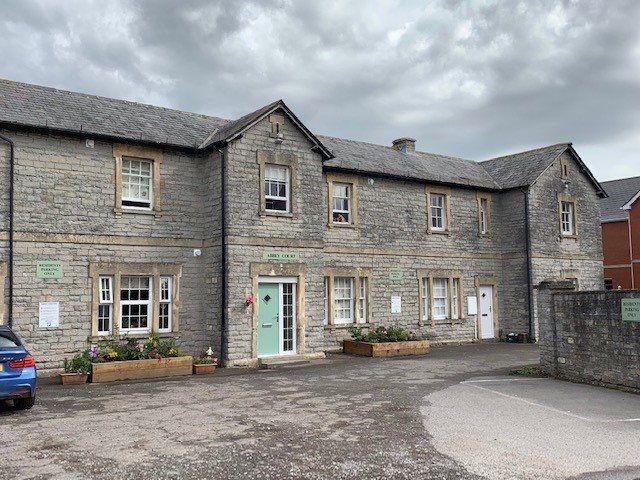 Abbey Court, Benedict Street, Glastonbury BA6, 1 bed flat to rent, £725 pcm | PrimeLocation