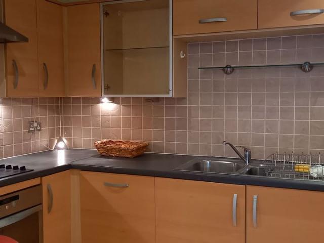 Abbey Court, Priory Place, Coventry CV1, 3 bed flat to rent, £1,550 pcm | PrimeLocation