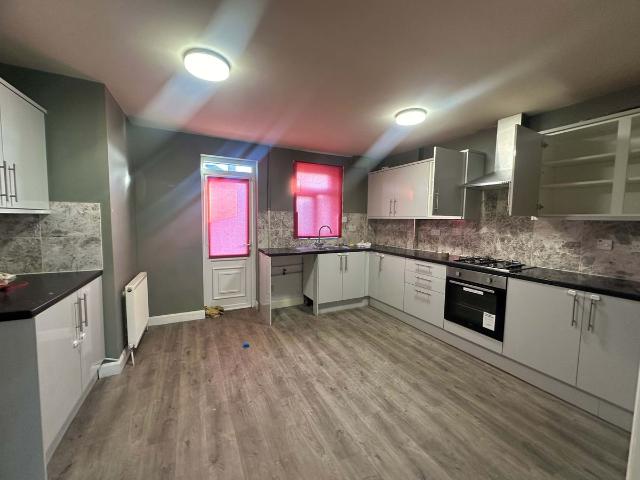 Abbey Drive, Leicester LE4, 3 bed terraced house to rent, £1,250 pcm | PrimeLocation
