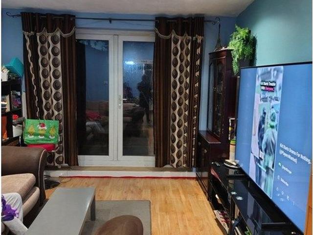 Abbey Drive, Luton LU2, 5 bed semi detached house to rent, £2,200 pcm | PrimeLocation
