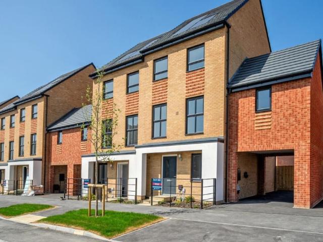 Abbey Fields, Abingdon OX14, 3 bed semi detached house to rent, £2,300 pcm | PrimeLocation