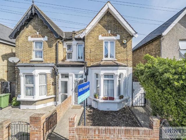 Abbey Grove, Abbey Wood SE2, 3 bed semi detached house to rent, £2,400 pcm | PrimeLocation