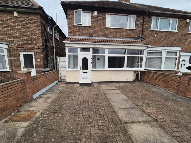 Abbey Park Road, Belgrave Leicester LE4, 3 bed semi detached house to rent, £1,200 pcm | PrimeLocation