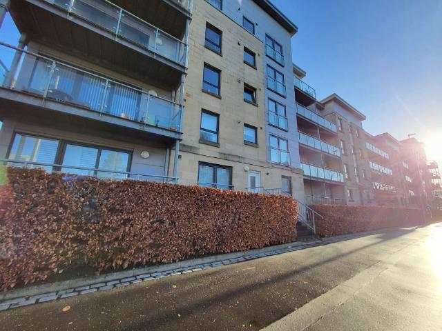 Abbey Place, Paisley, Renfrewshire PA1, 2 bed flat to rent, £1,325 pcm | PrimeLocation