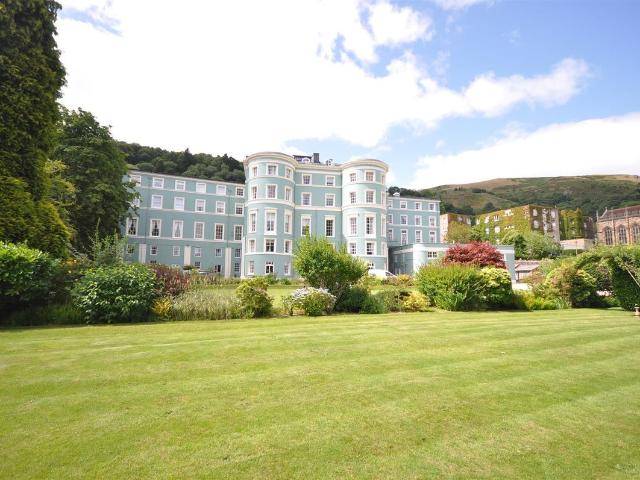 Abbey Road, Malvern WR14, 1 bed flat to rent, £875 pcm | PrimeLocation