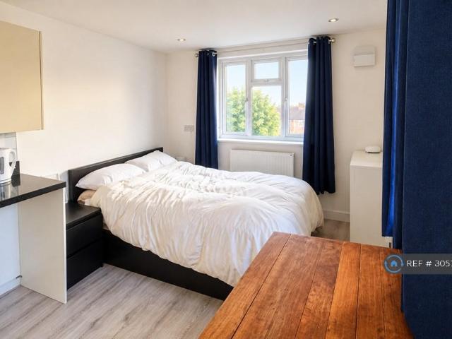 Abbey Road, Croydon, CR0 Studio to rent £1,200 pcm £277 pw