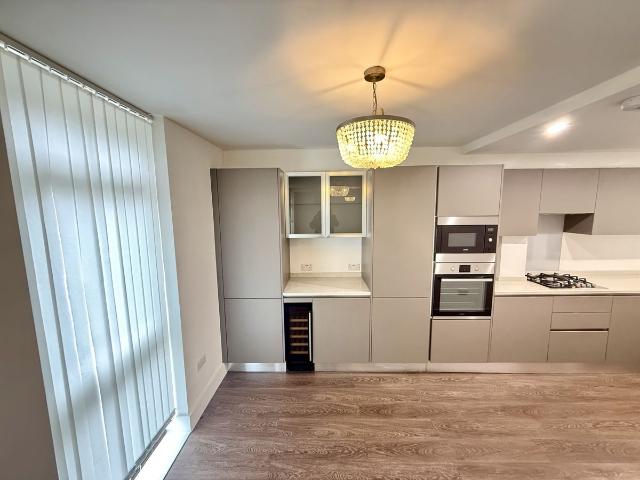 Abbey Road, St Johns Wood, London NW8, 3 bed maisonette to rent, £3,640 pcm | PrimeLocation