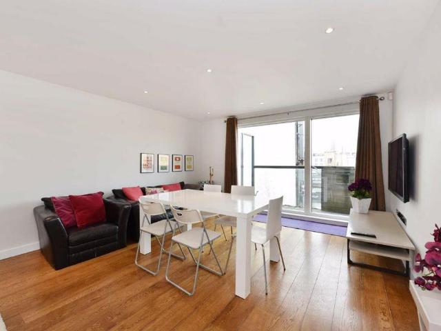 Abbey Road, St Johns Wood, NW8 2 bed apartment to rent £3,900 pcm £900 pw