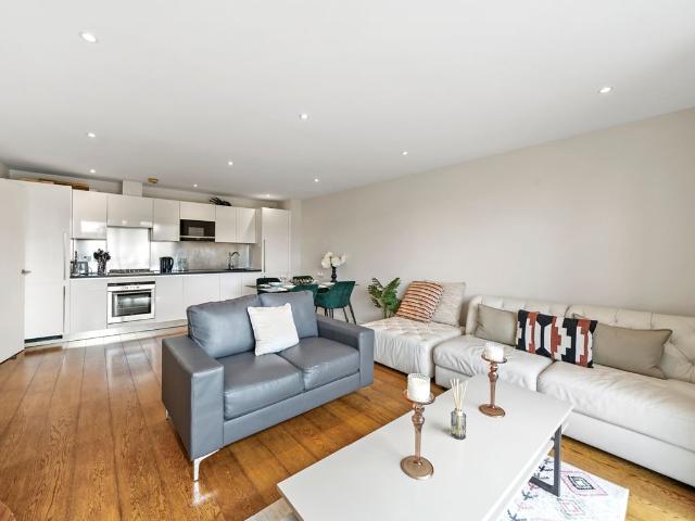 Abbey Road, St John's Wood NW8, 2 bed flat to rent, £3,900 pcm | PrimeLocation