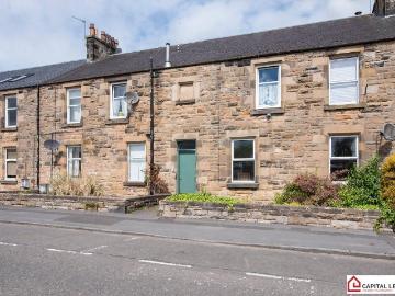 Abbey Road, Stirling FK8 3 bed flat to rent £1,875 pcm £433 pw