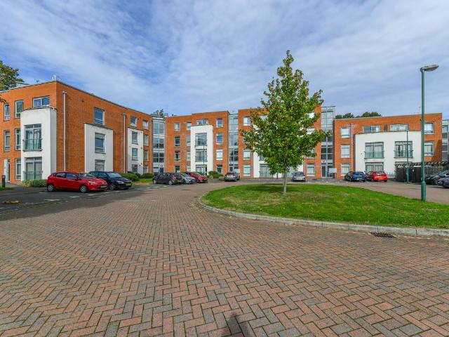 Abbey Street, Nottingham NG7, 2 bed flat to rent, £950 pcm | PrimeLocation