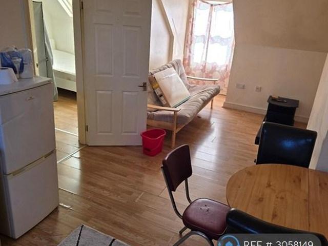 Abbey Street, Nuneaton, CV11 1 bed flat to rent £700 pcm £162 pw