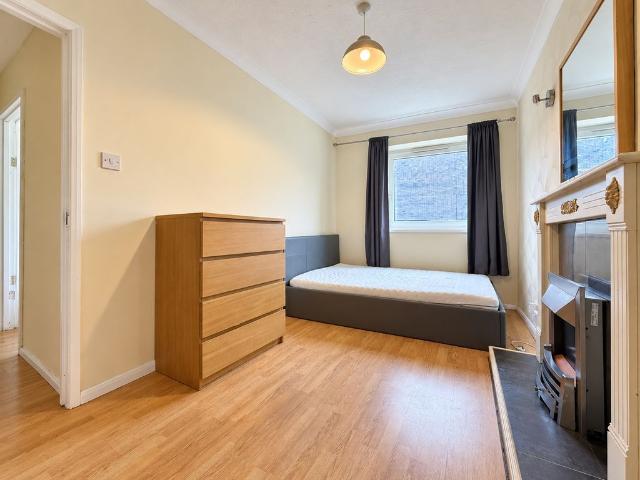 Abbey Street SE1, 3 bed maisonette to rent, £3,200 pcm | PrimeLocation