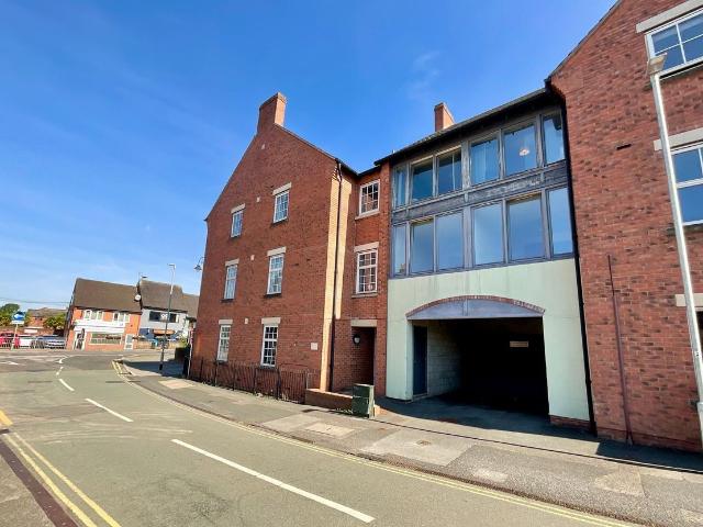 Abbey Street, Stone ST15, 2 bed flat to rent, £850 pcm | PrimeLocation