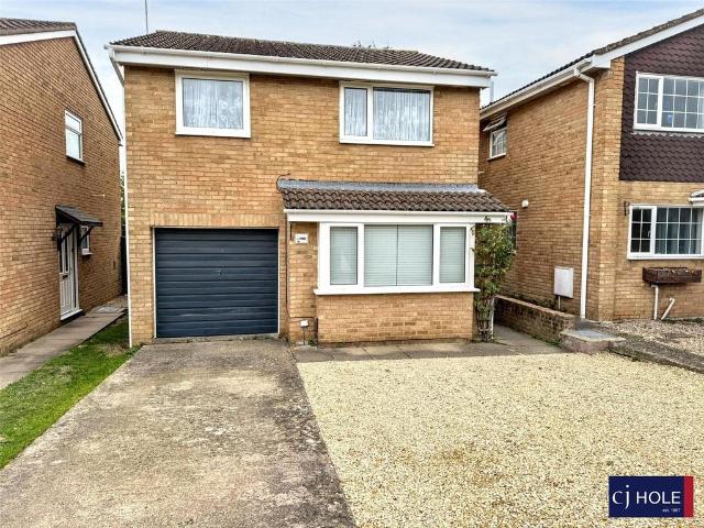 Abbotswood Road, Brockworth. 3 bed detached house to rent £1,300 pcm £300 pw