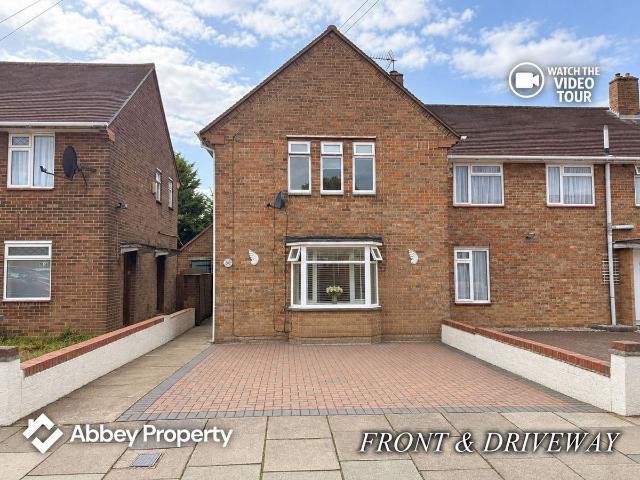 Abbots Wood Road, Luton LU2, 3 bed terraced house to rent, £1,600 pcm | PrimeLocation