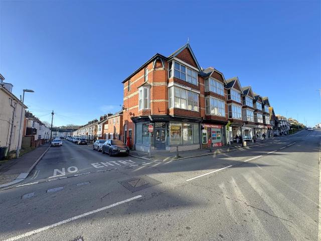Abbotsbury Road, Weymouth DT4, 2 bed flat to rent, £850 pcm | PrimeLocation
