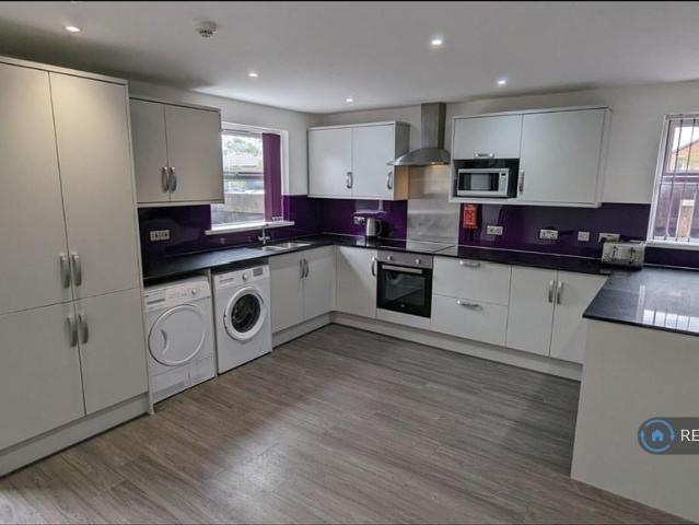 Abbotsford Mews, Ormskirk, L39 8 bed end of terrace house to rent £650 pcm £150 pw