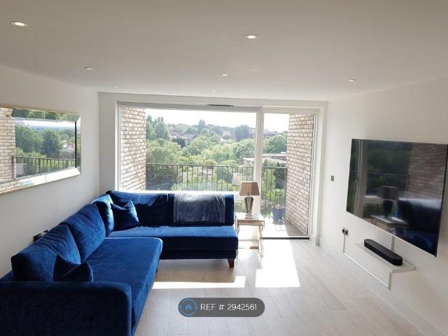 Abbotsford Court, London NW10, 2 bed flat to rent, £2,250 pcm | PrimeLocation