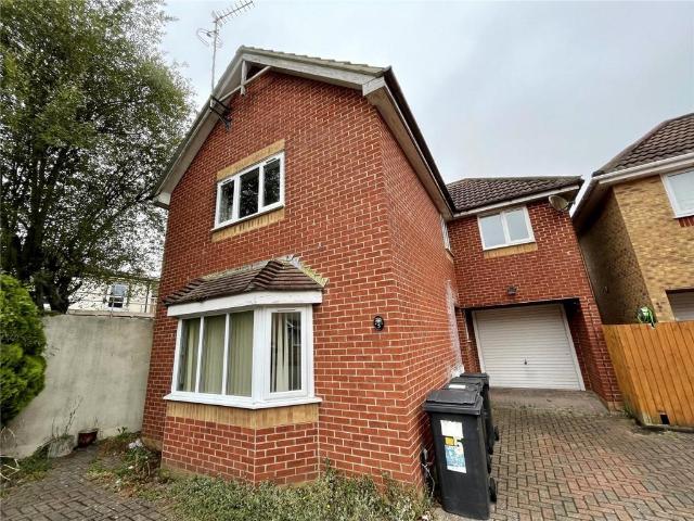 Abbott Close, Bournemouth, Dorset, BH9 5 bed detached house to rent £2,500 pcm £577 pw